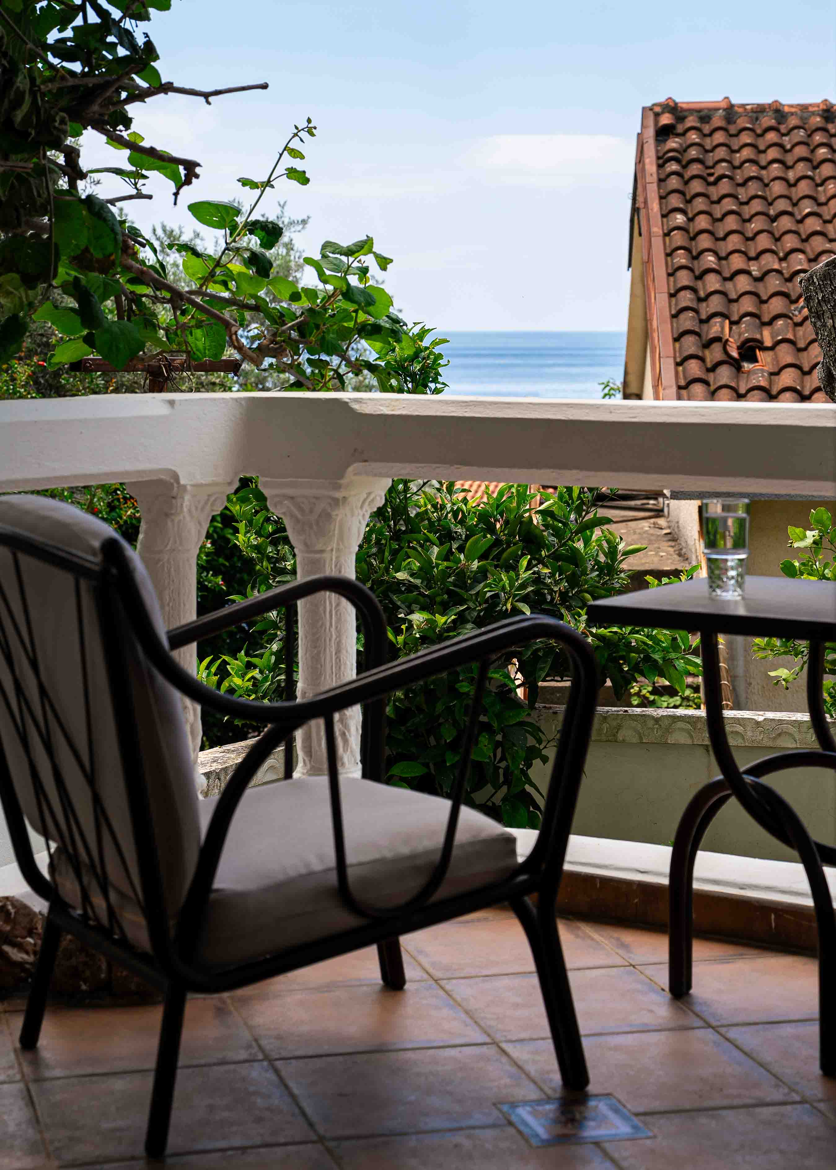 Studio with Garden View